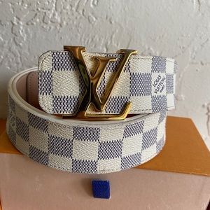 💙Louis Vuitton Initials Belt Mens or Womens Azur